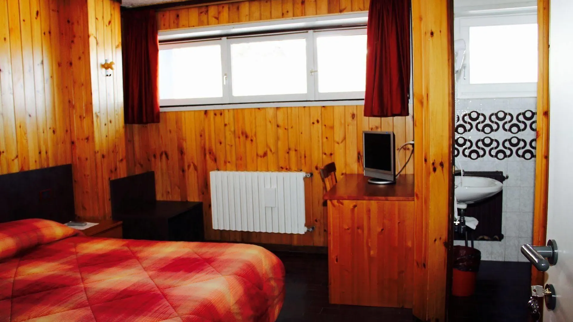 Albergo Quarto Pirovano Passo Stelvio Hotel